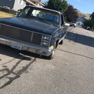 Meet your Posher, Austin